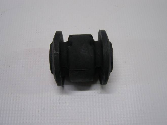 Сайлентблок перед. рычага Mazda 3 CX-5 передний