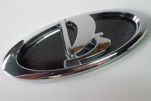 Эмблема Lada 14х6см хром+карбон