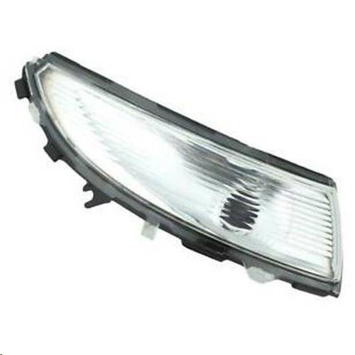 Повторитель поворота Renault Kaptur с 2013 г. на зеркало прав.