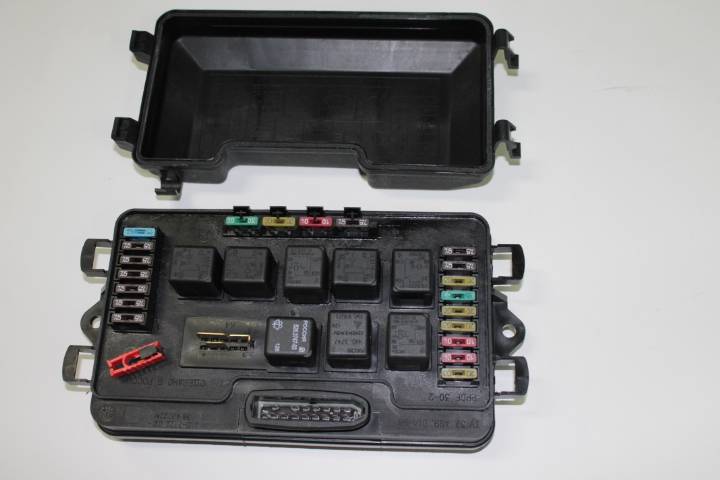 Блок предохранителей ВАЗ 2115  (АВАР)