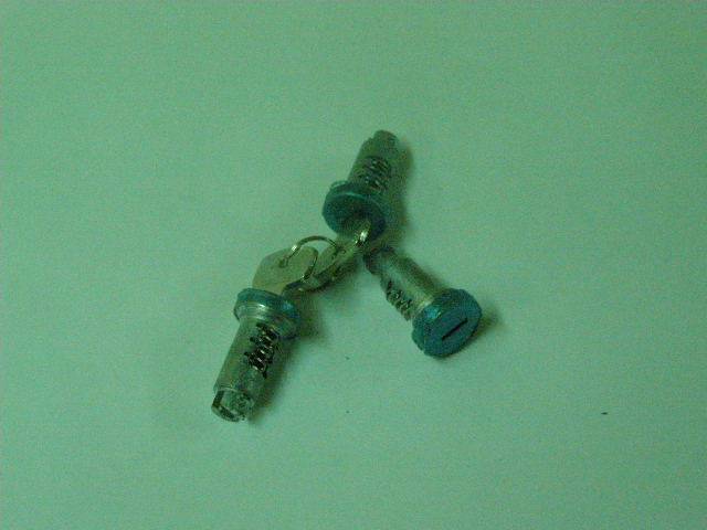 Личинки замка /Г-31029/ с ключом 3 шт. (Н.Новгород)