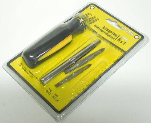 Отвертка комбинированная с насадками в блистере (БМ)