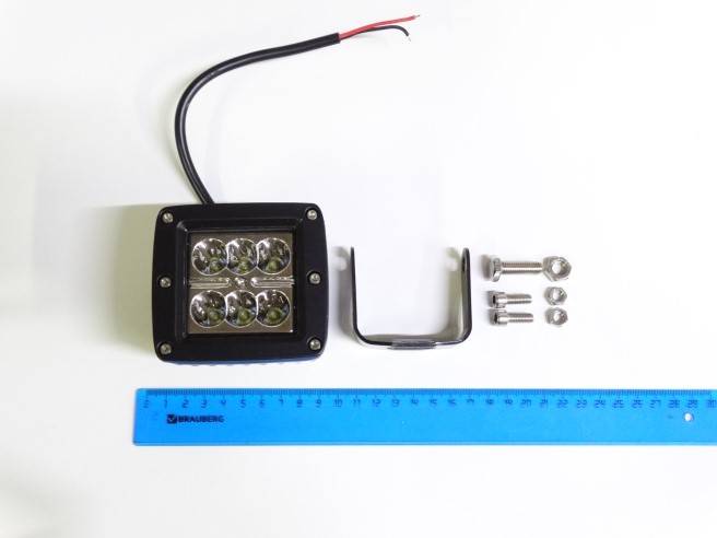 Фара светодиодная дополнительная 6 LED 18W 10-30V 82*75*70 ближ.-дальний