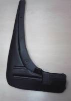 Брызговик Chery Tiggo перед. лев. Брызговик Chery Tiggo перед. лев.