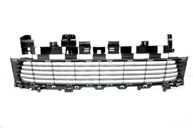 Решетка бампера Renault Logan с 2014 г.