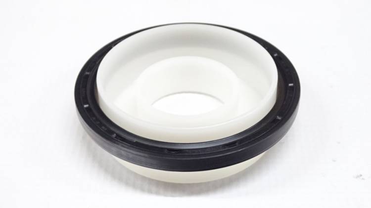 Сальник к/вала Renault Clio III перед. /70x86x8/