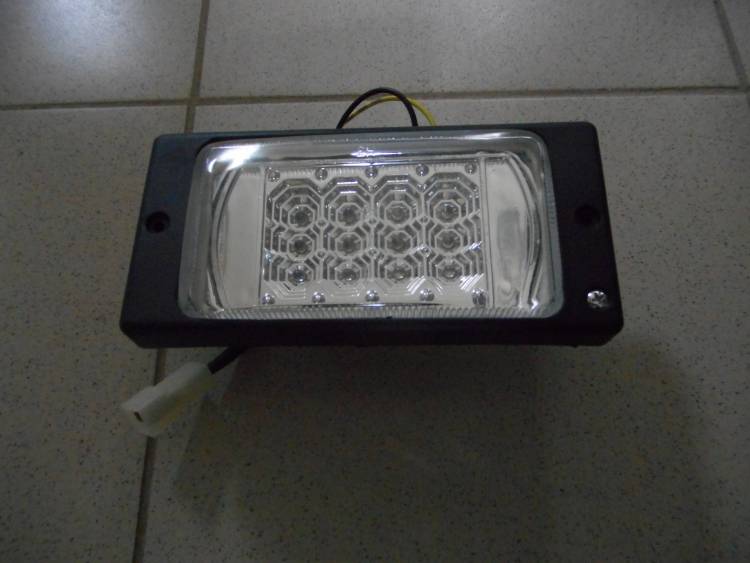 Фара противотуманная ВАЗ 2110 белые светодиодные 12 led ZTF-165 к-т