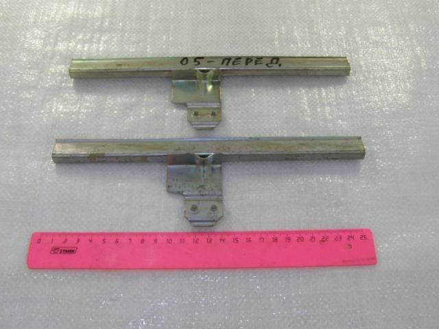 Планка стекла пер. двери /2105-07/ лев+прав (Тольятти)