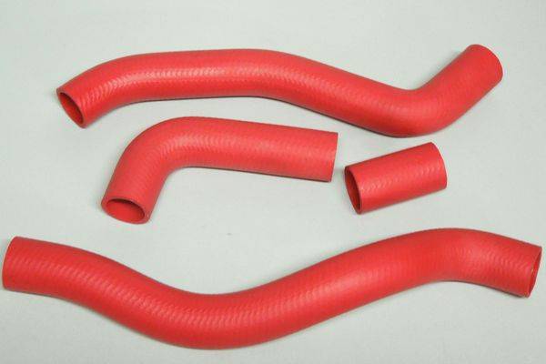 Патрубок радиатора ВАЗ 21082 красный (CS-20) Балакаво (Балаково)