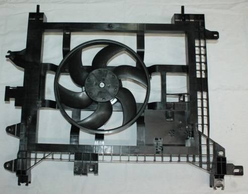 Вентилятор охл. радиат. в сб. Renault Duster без конд. с 2110 г. с диф. (Luzar)