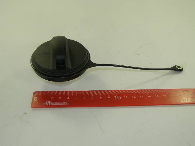 Крышка бензобака /2112, 2123/ с клапаном (Тольятти)