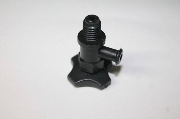 Кран слива /Г-3302/ с радиатора (пласт.) Кран слива /Г-3302/ с радиатора (пласт.)