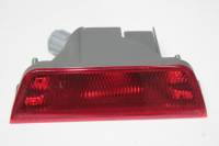 Катафот заднего бампера Nissan Almera с 2013 г. центр. (Component) Катафот заднего бампера Nissan Almera с 2013 г. центр. (Component)