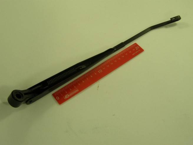 Щеткодержатель (поводок) /Г-31105/ крючок (Н.Новгород)