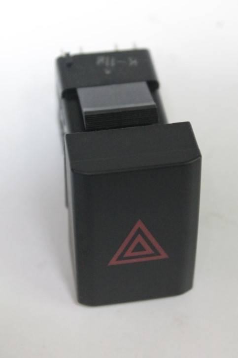 Кнопка авар. сигнализации /DATSUN on-DO, mi-DO 2195-2197/