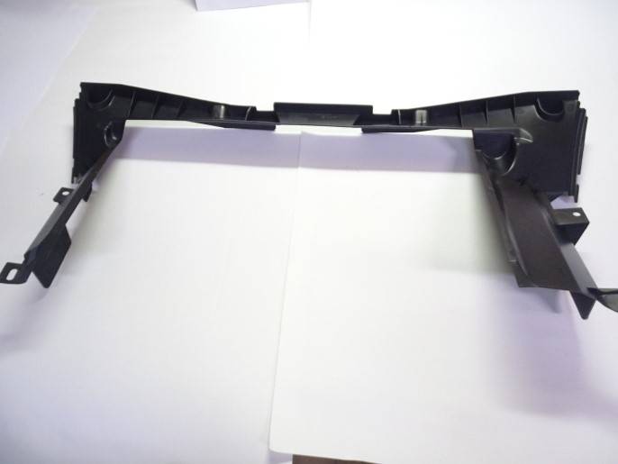 Дефлектор радиатора Renault Logan