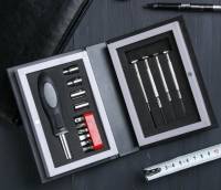 Набор инструментов в книге "Книга настоящего героя", 15 предметов Набор инструментов в книге "Книга настоящего героя", 15 предметов