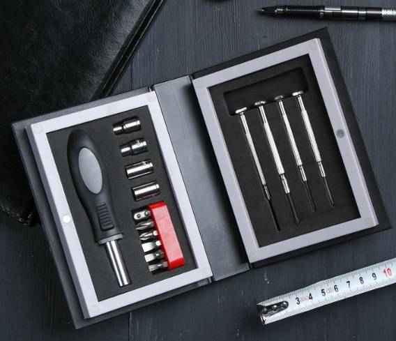 Набор инструментов в книге "Книга настоящего героя", 15 предметов