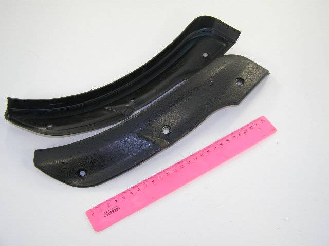 Накладка задн. крыла "банан" /2109/ 2шт пластм. (Сызрань)