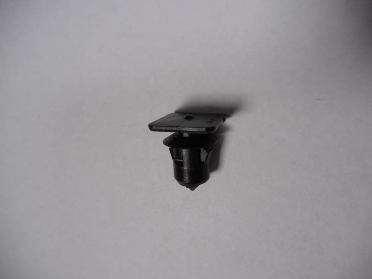 72407 / 71259 Замок кнопочный креп. внутр. обивки VW Transporter