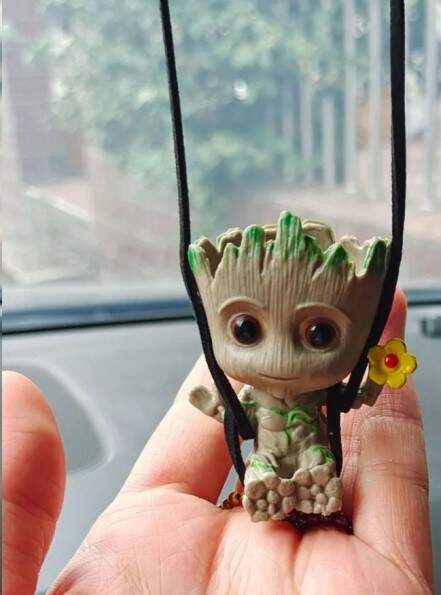 Подвеска на зеркало ГРУТ НА КАЧЕЛЯХ