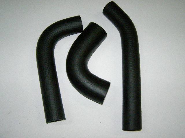 Патрубок радиат. /М-412/ 3 шт. (Москва)