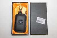 Ключница кожаная Toyota прямоугольная, черная, с молнией (SKYWAY) Ключница кожаная Toyota прямоугольная, черная, с молнией (SKYWAY)