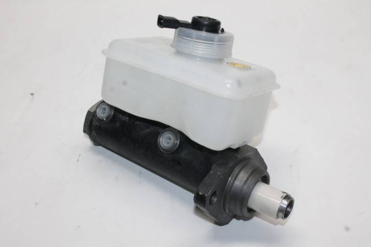 Главный тормозной цилиндр /Г-31029, 3302, 2217/ с бачком (Оригинал)