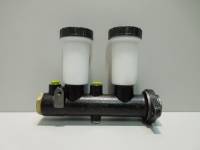 Цилиндр главный тормозной УАЗ 3151/469/3741/2206  с бачком и датчиком (TRIALLI)