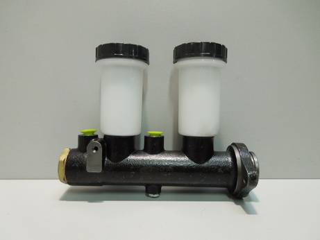 Цилиндр главный тормозной УАЗ 3151/469/3741/2206  с бачком и датчиком (TRIALLI)