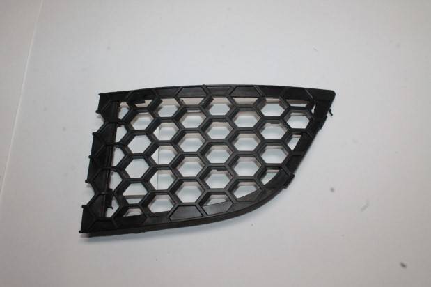 Решетка бампера Chery Bonus передн. лев.