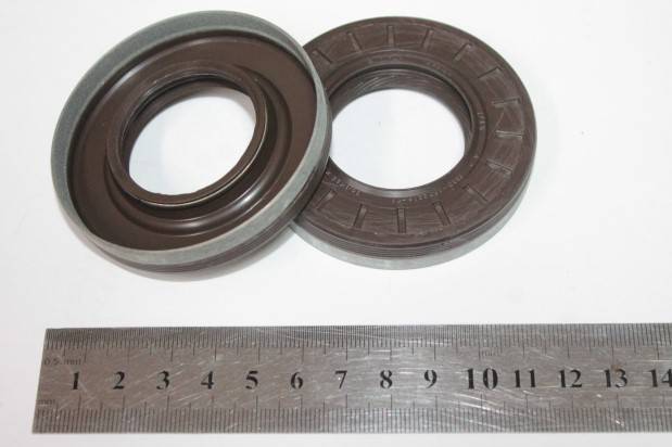 Сальник ведущего вала  /2123/ лев.+прав. (Балаково)