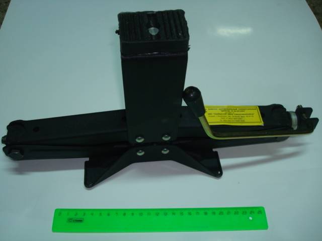 Домкрат /2123/ 1,2 т. (Ульяновск)