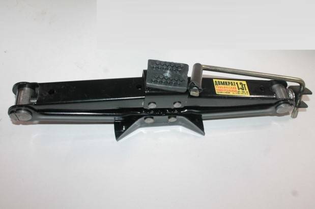 Домкрат ромбический 1,3 т. (Сервис-Штамп)