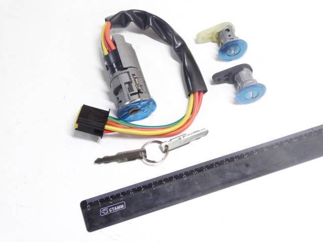 Замок зажигания Renault Logan Largus (2 личинки)