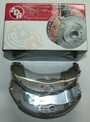Колодка торм. Renault Duster 4x2 Lada Largus задн. /барабанные/ 230x42 мм (ADR)
