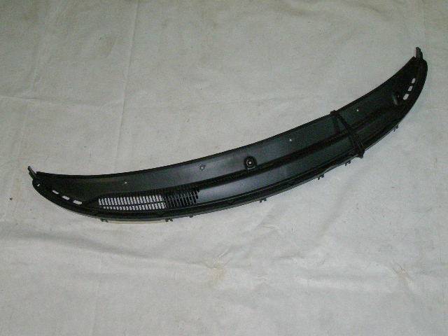 Накладка лобов. стекла /2110/ н/о (жабо) (Сызрань)