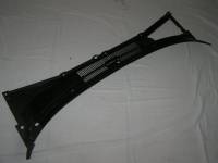 Накладка лобов. стекла /2123 Шеви/ (жабо) (Сызрань)