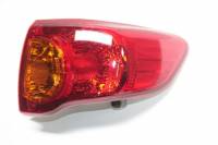 Фонарь зад. в сб. Toyota Corolla E150 прав. с 2006 до 2010 г. наруж. (Component) Фонарь зад. в сб. Toyota Corolla E150 прав. с 2006 до 2010 г. наруж. (Component)