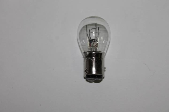 Лампа 12V P21/4W 2-х контакт. (BAZ15d) смещ. по высоте и окружности (МАЯК) (Маякавто)