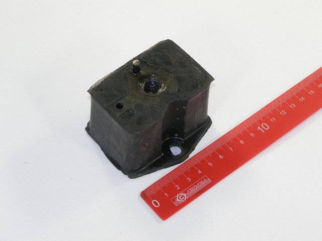 Подушка двигателя М-412 /2 шт./ (Москва)