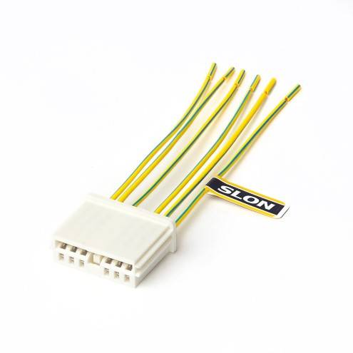 Колодка к заднему фонарю 2105, 2107, 2108-21099, с проводами, SLON