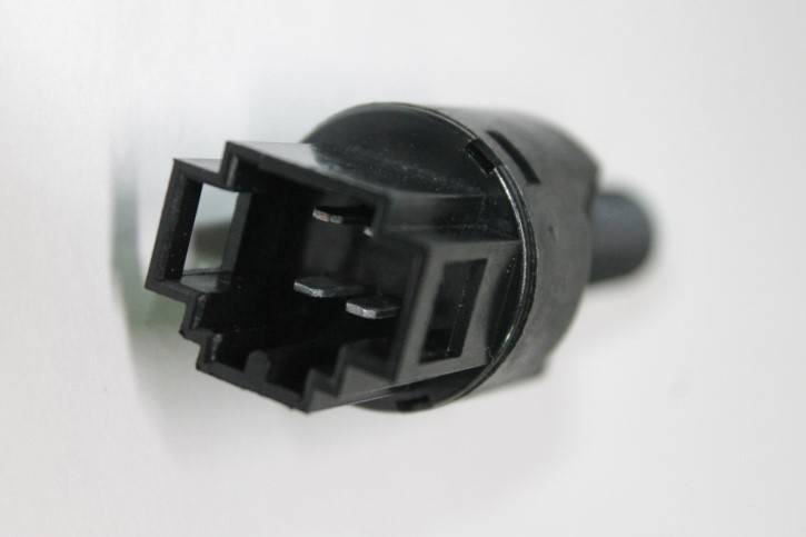 Датчик тормозной /1118, 2190/ (стоп-сигнала) пластм. (ЭМИ)