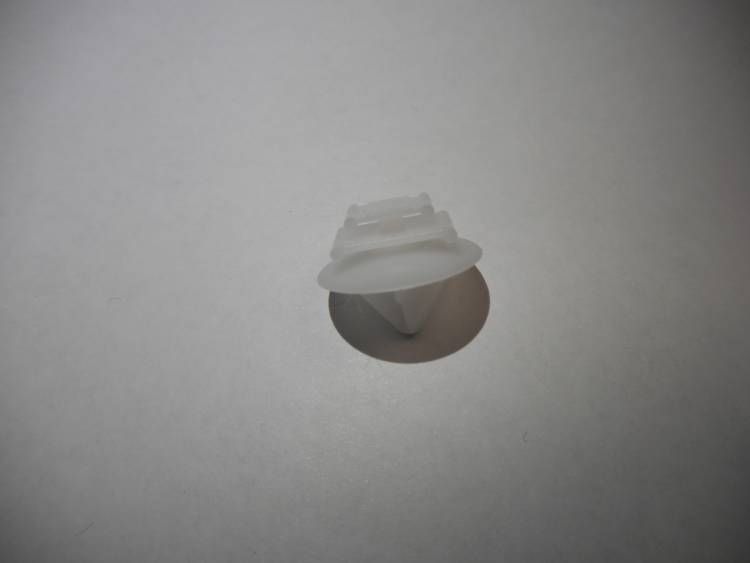 50171T Зажим креплния молдинга Цвет - натуральный Peugeot 206 - 806