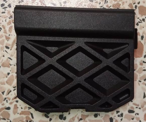 Крышка буксировочного крюка задняя Ford Focus 3 Х/Б