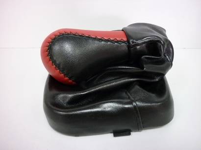 Ручка КПП /2114-2115/ винил с чехлом+рамка, красная (Azard)