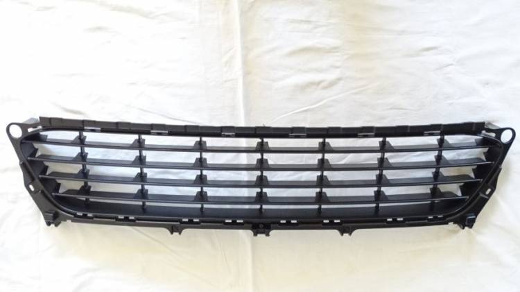 Решетка бампера Renault Fluence