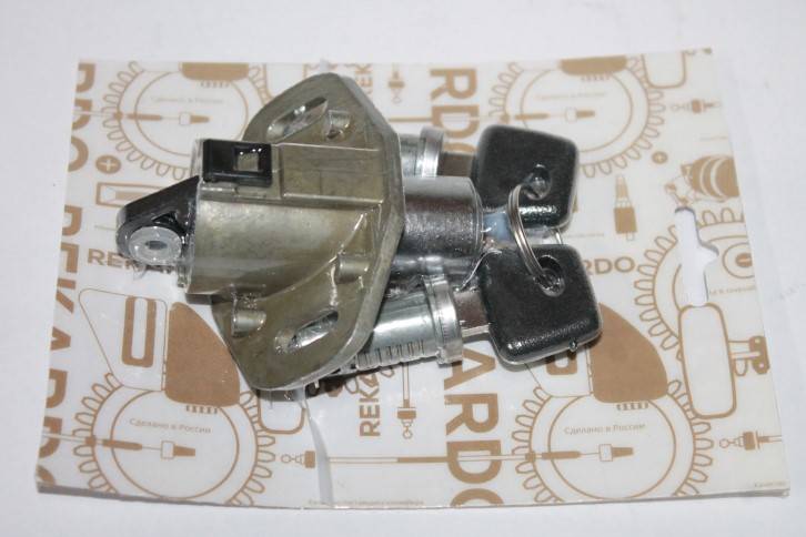 Замок дв.+ багаж. /1119/ (Рекардо)