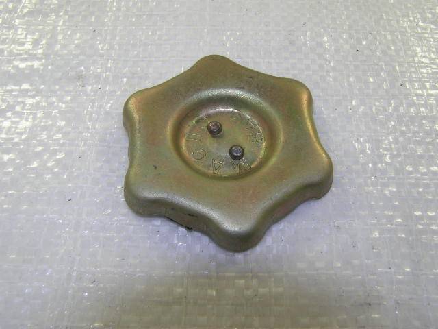 Крышка маслозаливная /2110-12/ пластм. (усил. язычок) (Самара)