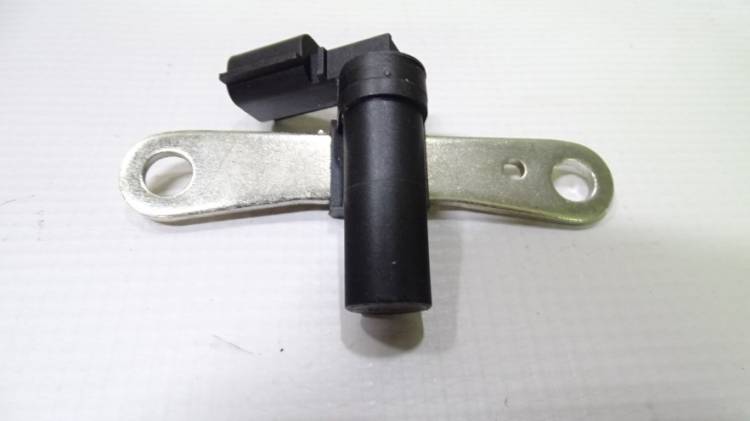 Датчик положения к/вала Renault Logan Sandero Duster Largus с 2009 г.